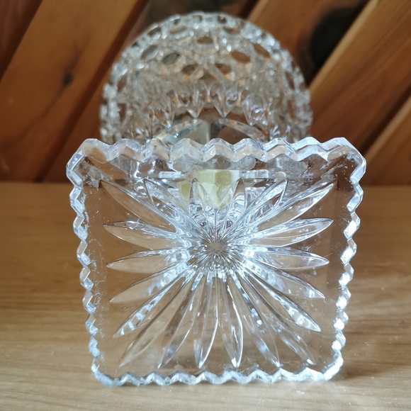 Vintage Crystal Vase - Picture 7 of 9